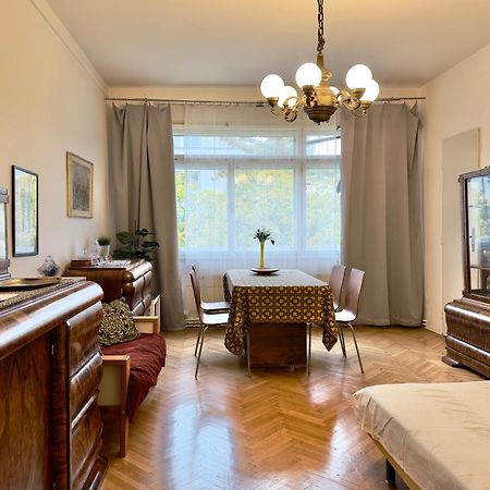 Apartment Sedlčanská - You Will Save Money Here - equipped with antique furniture Prague Extérieur photo