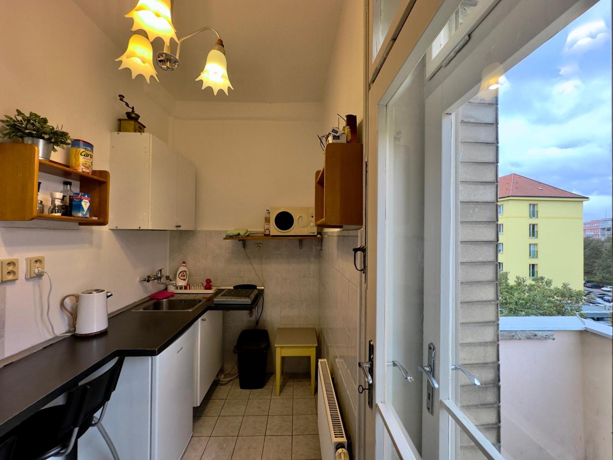Apartment Sedlčanská - You Will Save Money Here - equipped with antique furniture Prague Extérieur photo