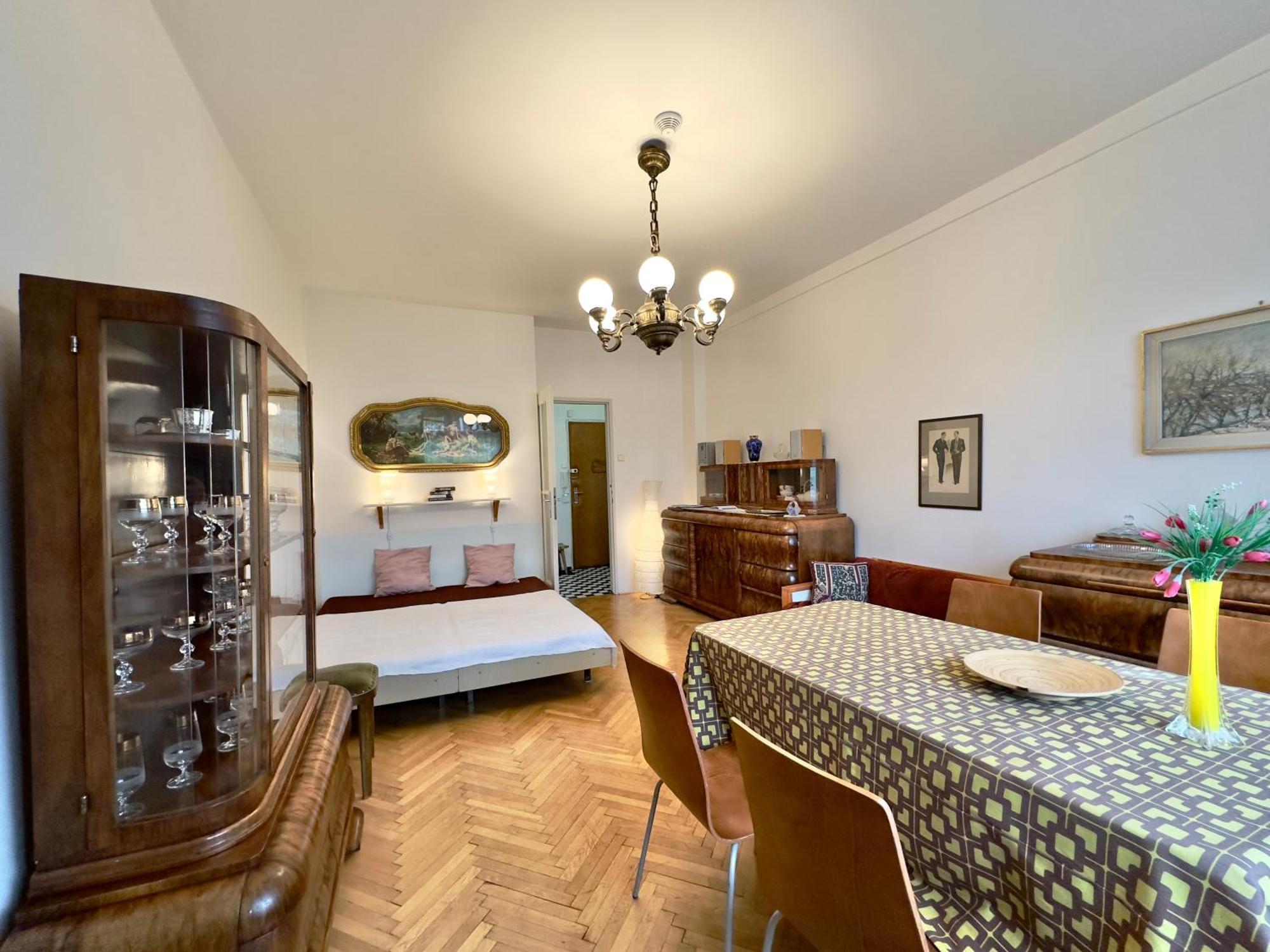 Apartment Sedlčanská - You Will Save Money Here - equipped with antique furniture Prague Extérieur photo